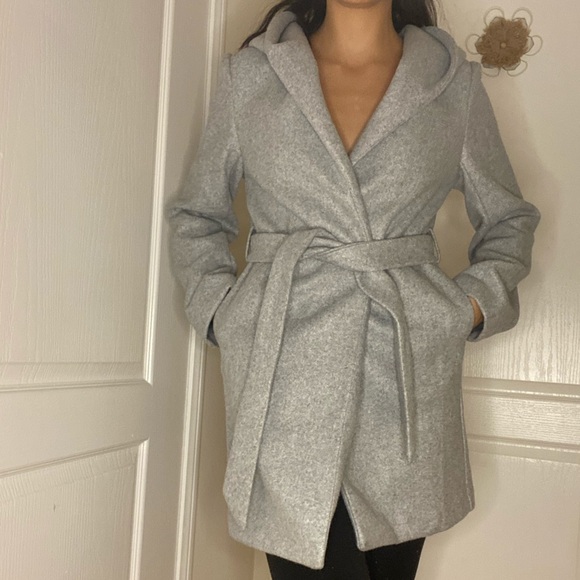 New coat - Picture 2 of 3